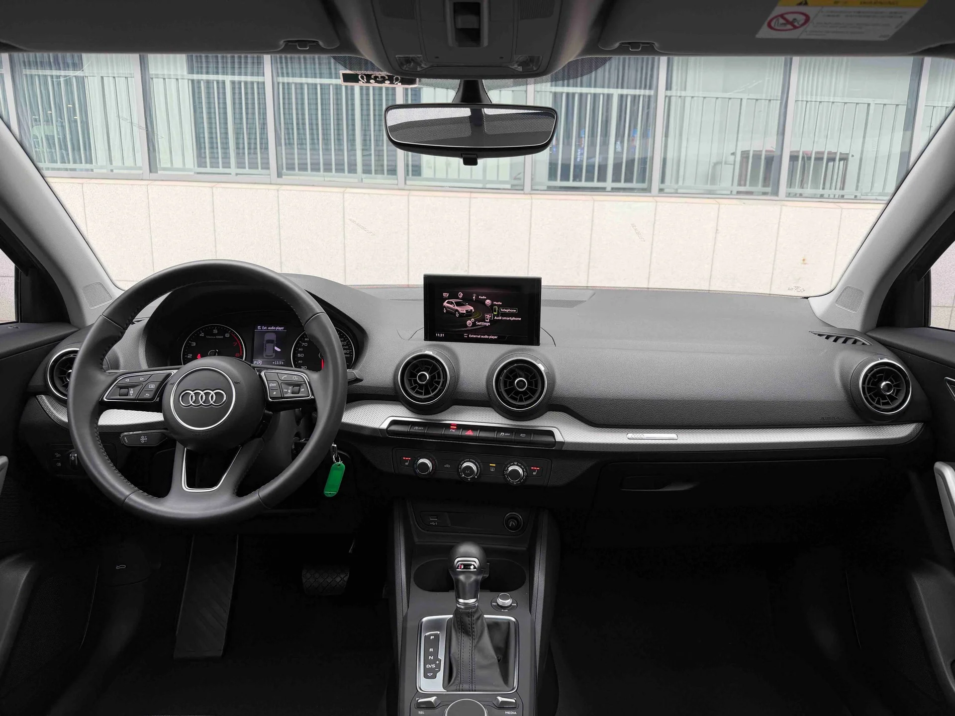 Audi Q2L 2022 - миниатюра 10