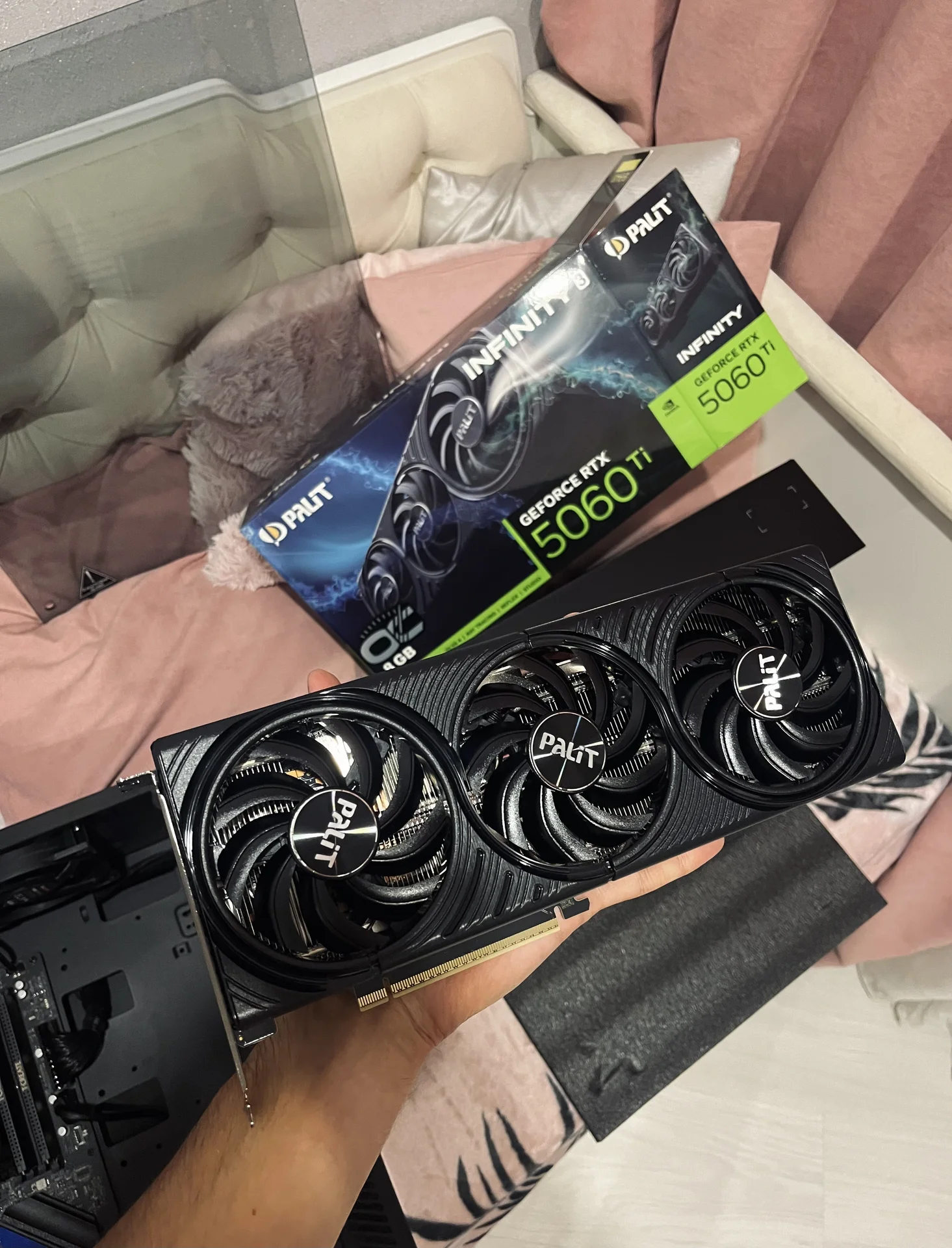 Palit GeForce RTX 5060ti Infinity 3 OC 8gb - миниатюра 2