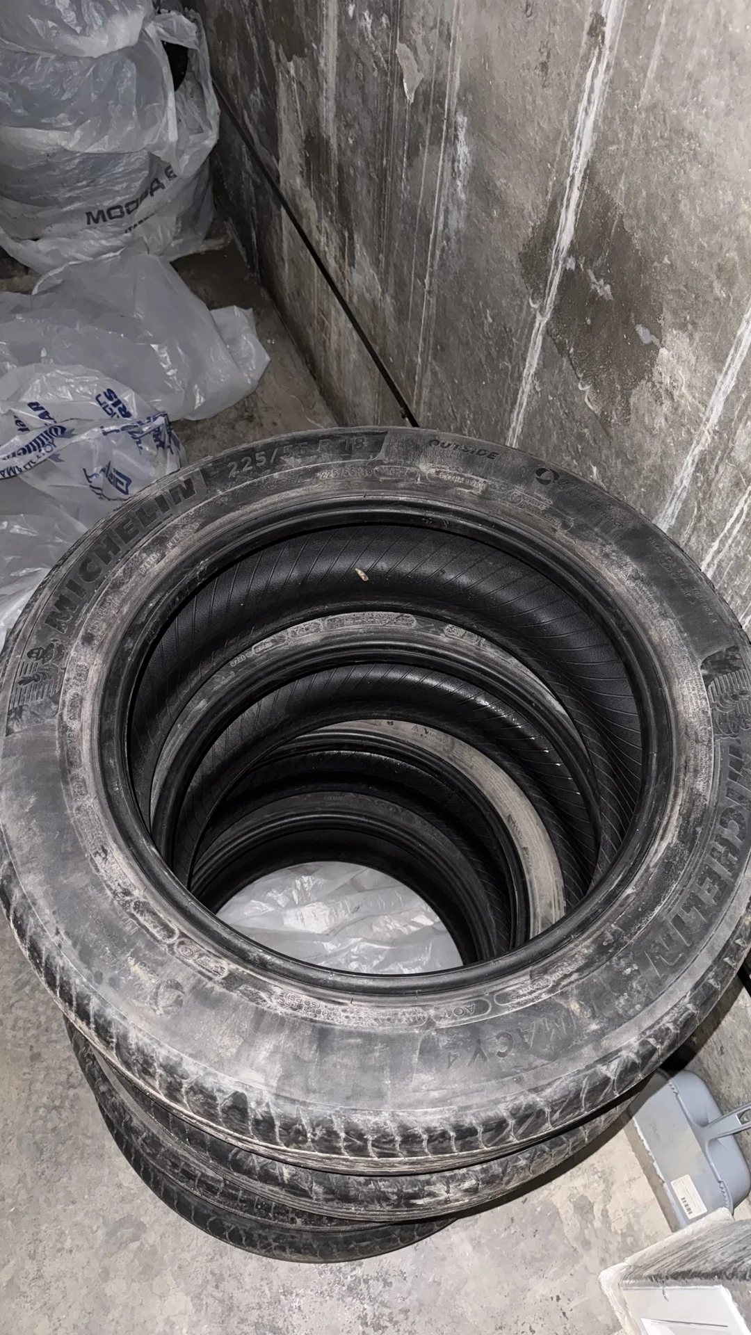 Летняя резина Michelin 225/55 R18 - миниатюра 4