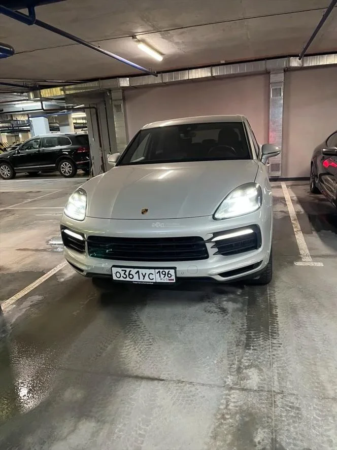 Автомобиль легковой Porsche Cayenne 2020 года выпуска - изображение 1
