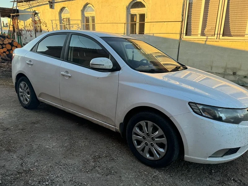 KIA CERATO - миниатюра 5