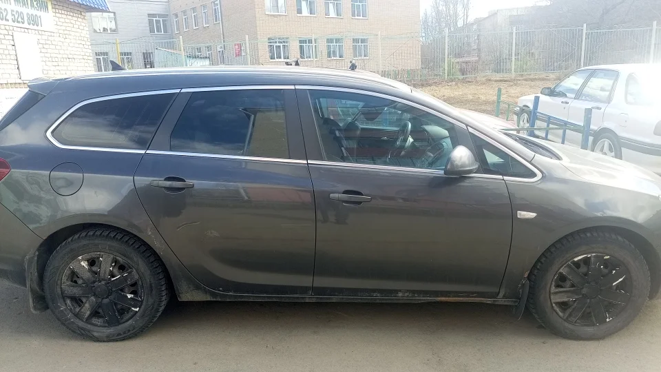 OPEL Astra Sport Tourer - миниатюра 2