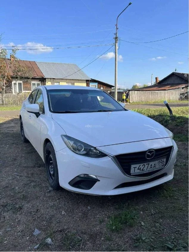 Автомобиль легковой MAZDA 3 2013 года выпуска - изображение 1