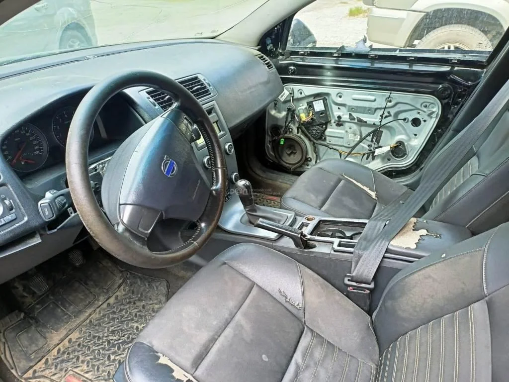 VOLVO S40, VIN YV1MS204282363187 - миниатюра 24