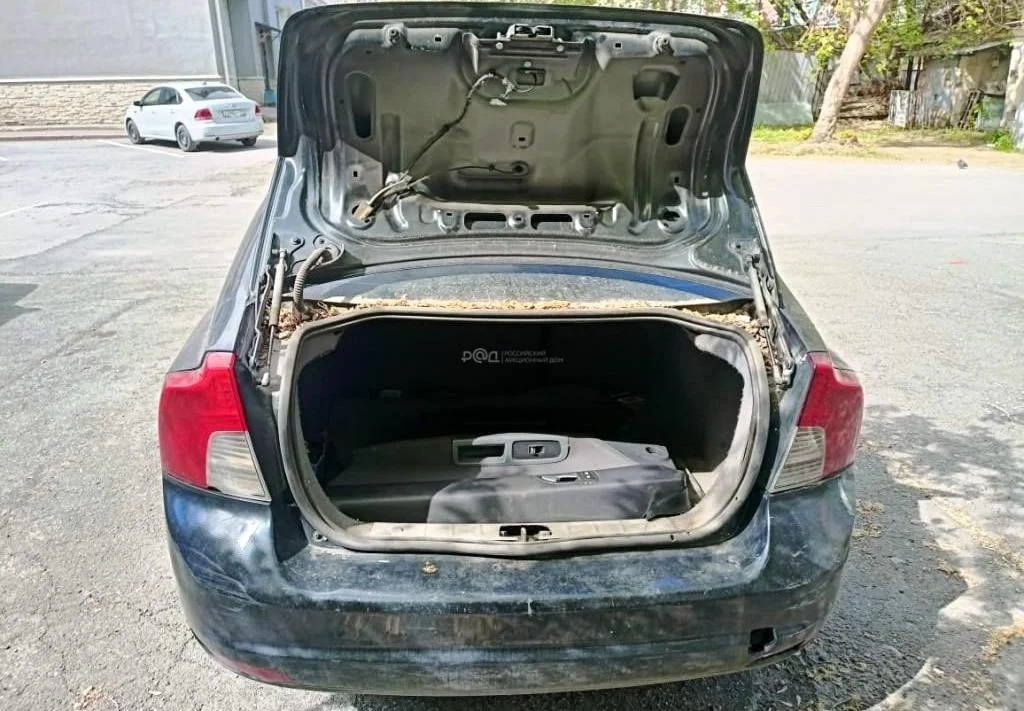 VOLVO S40, VIN YV1MS204282363187 - миниатюра 31