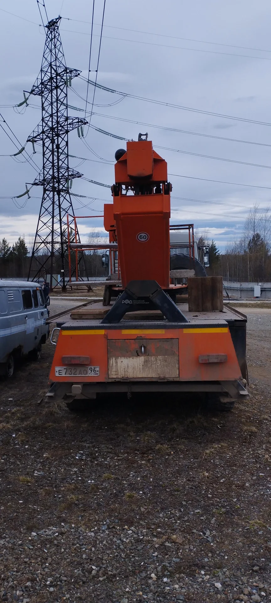 Автоподъемник АПТ -28 (на шасси КАМАЗ-43114) - миниатюра 3