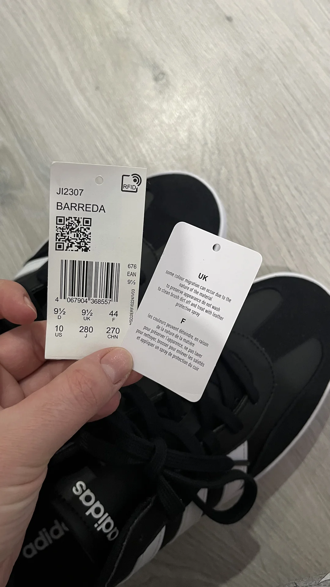 Кроссовки adidas новые - миниатюра 3