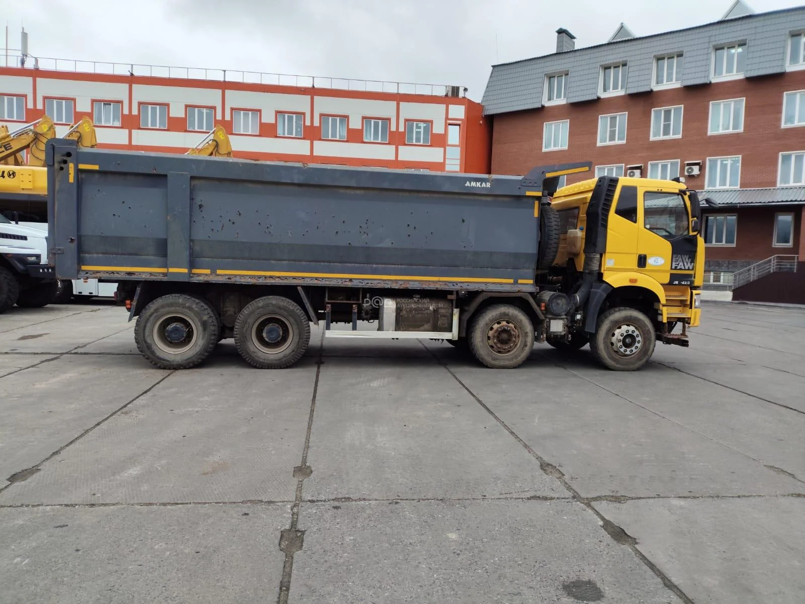 Самосвал FAW (8х4) 2021 года выпуска.Сургут. - миниатюра 4