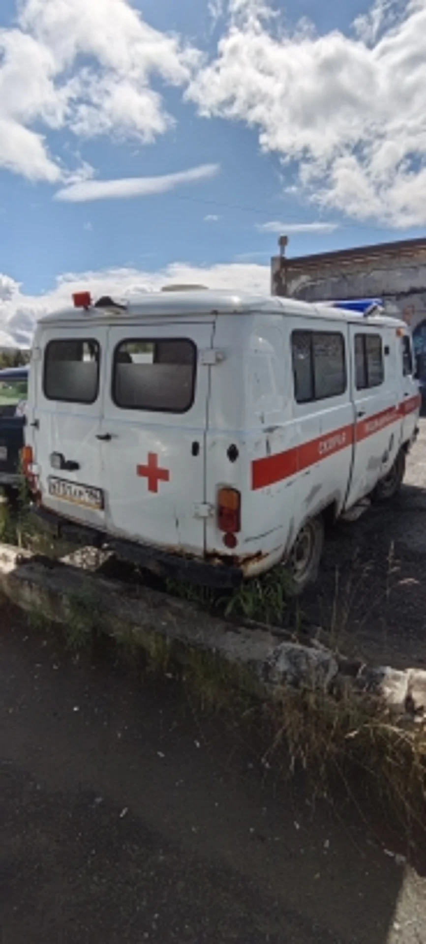 УАЗ 396255 Специализ.автомобиль (А/М скорой мед.помощи) - миниатюра 3