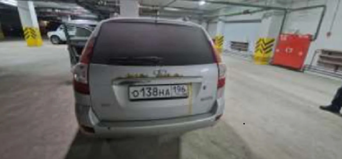 LADA PRIORA 2010 года выпуска. - миниатюра 2