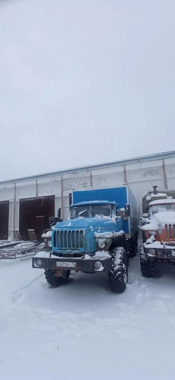 УРАЛ 4320-1951-40 - миниатюра 3