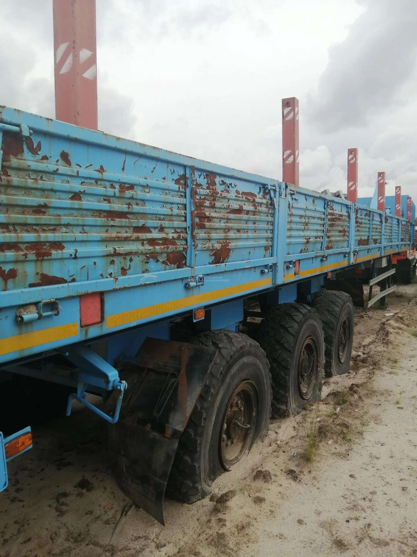 Полуприцеп-тяжеловоз ЧМЗАП - 99065. - миниатюра 4