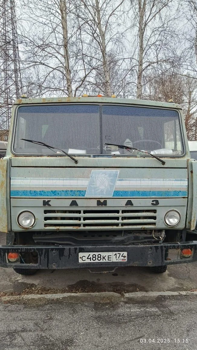 Грузовой бортовой КАМАЗ 53202 - миниатюра 7