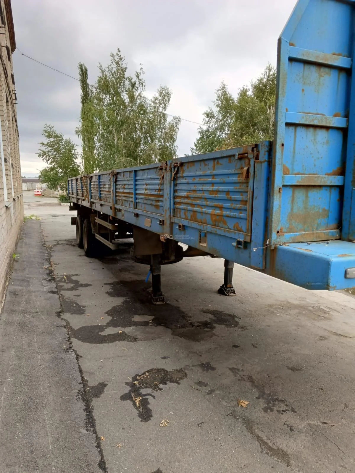 Полуприцеп -тяжеловоз ЧМЗАП-9906. - миниатюра 2