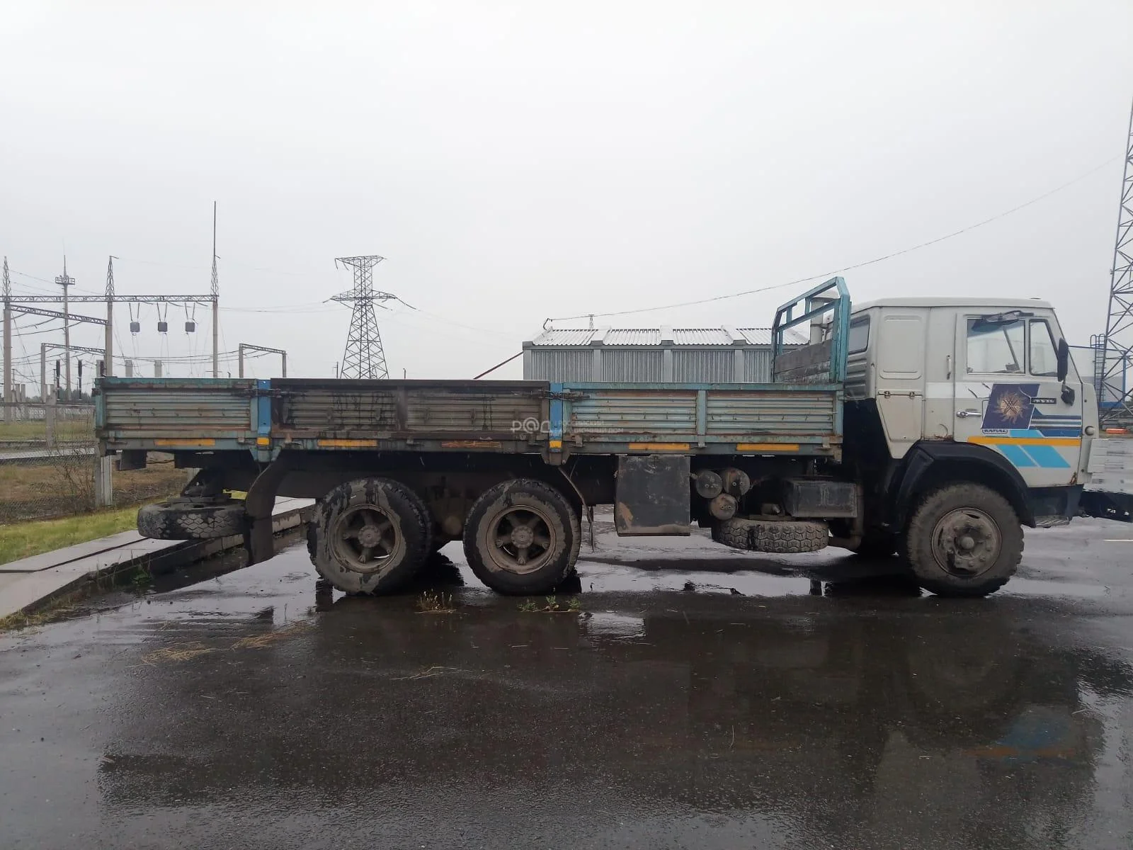 Грузовой бортовой КАМАЗ-53212 - миниатюра 10