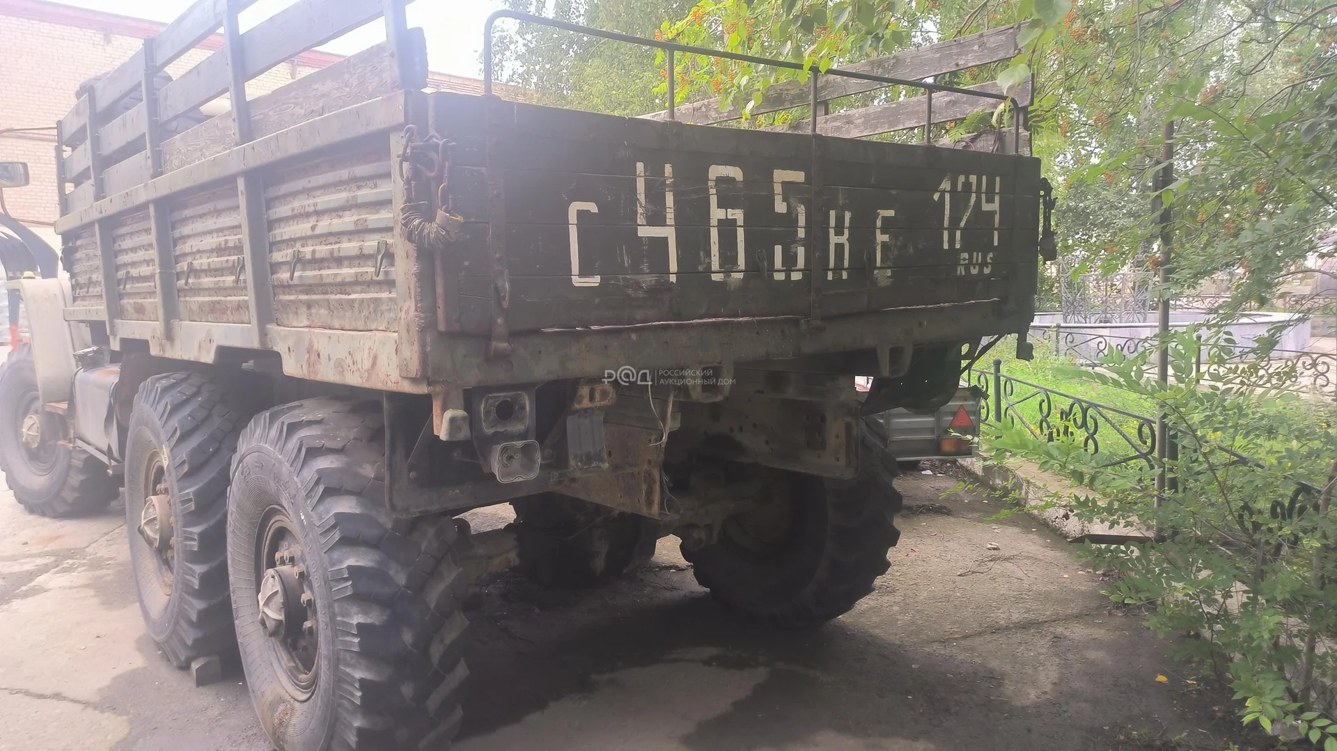 Грузовой бортовой Урал 4320-31 - миниатюра 3