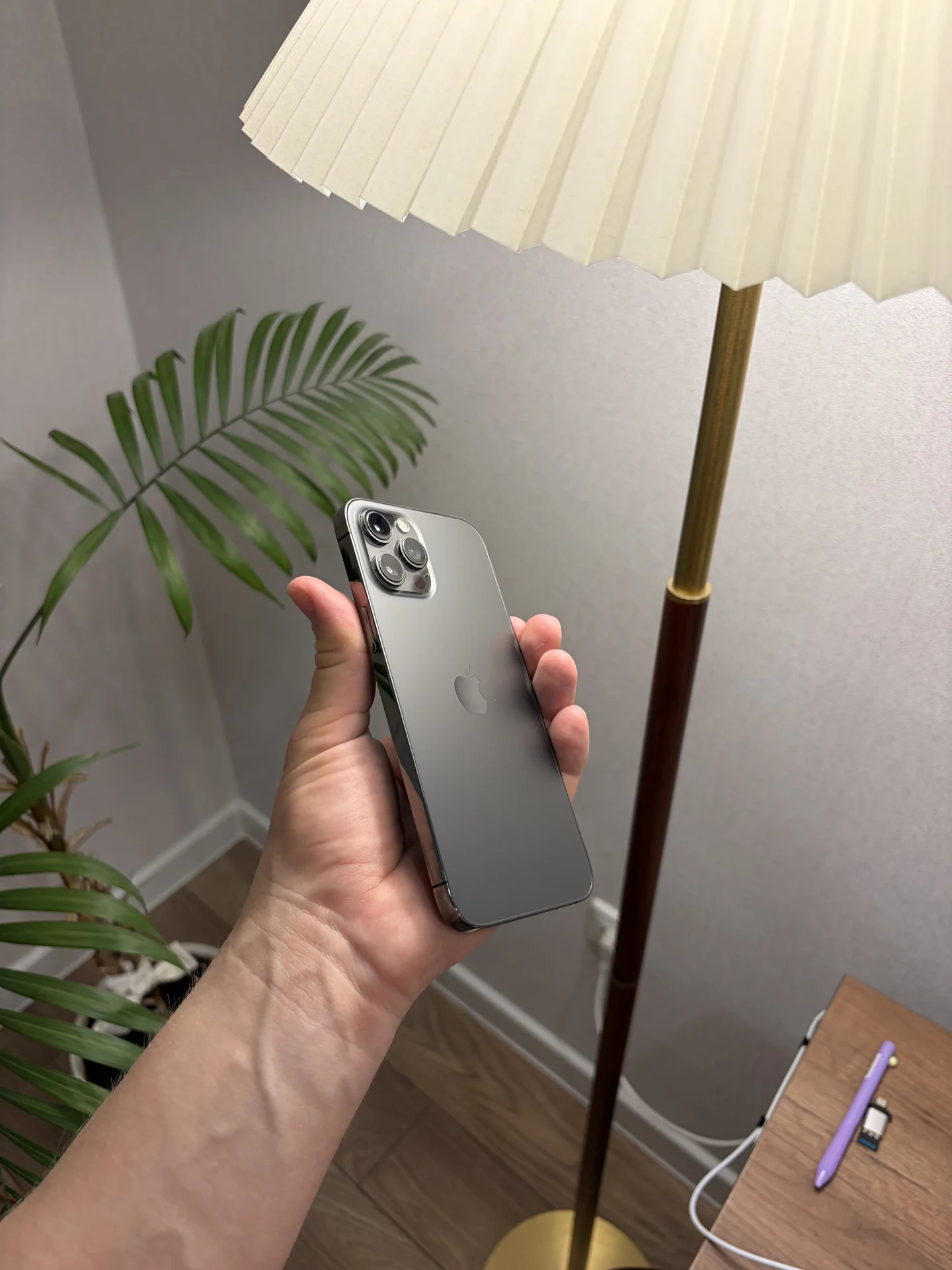 iPhone 12 Pro Max - миниатюра 2