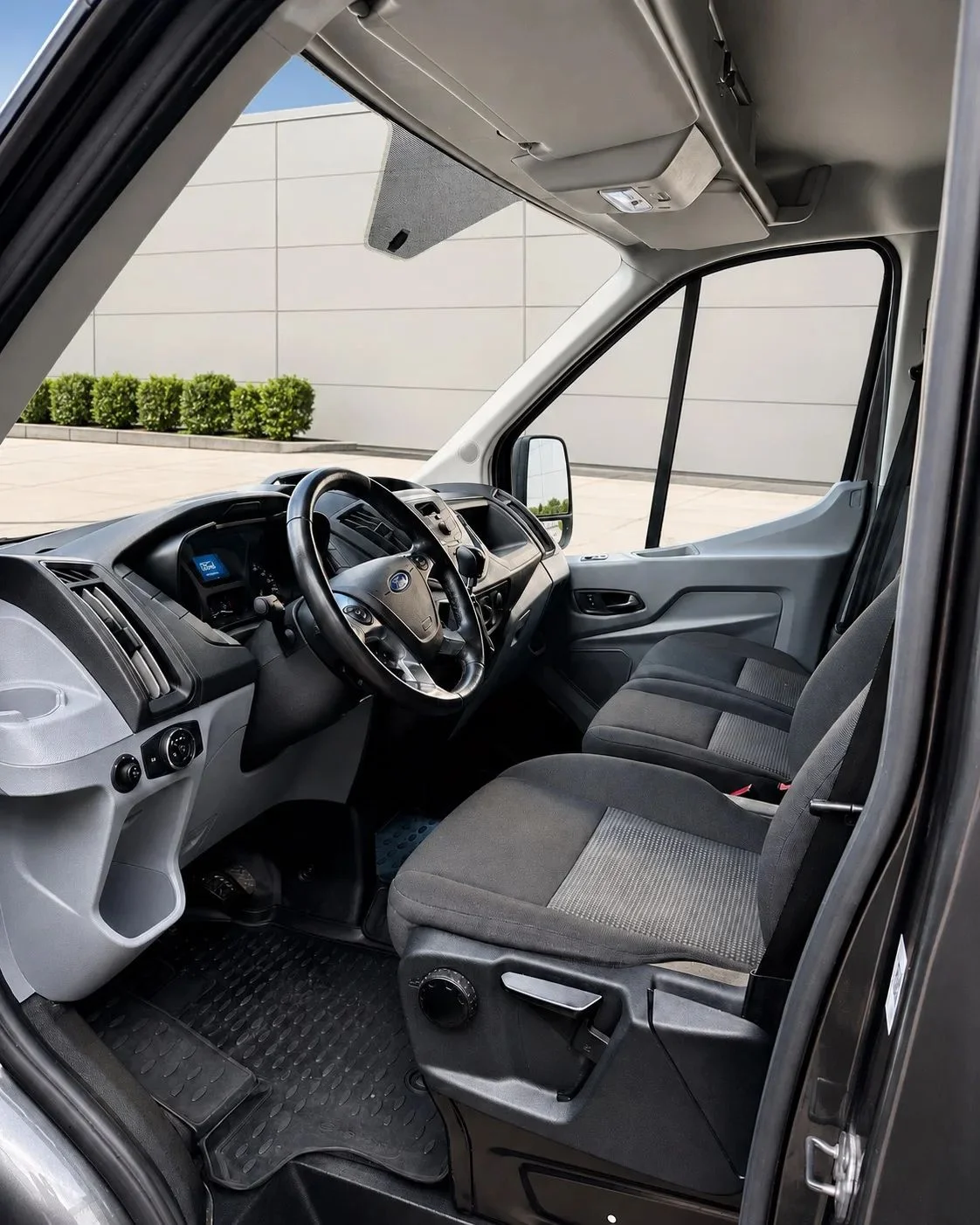 Ford transit 2019 - миниатюра 4