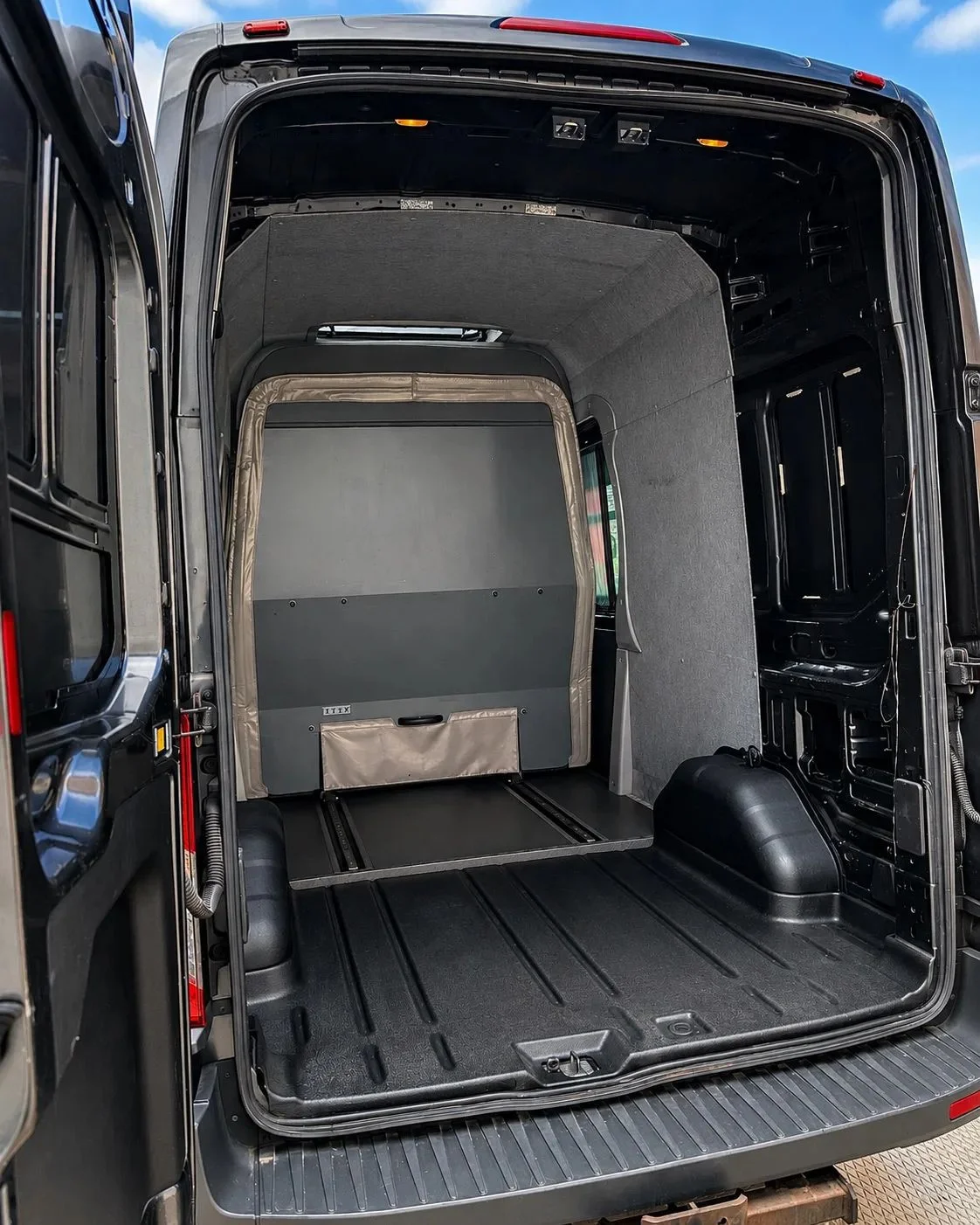 Ford transit 2019 - миниатюра 7