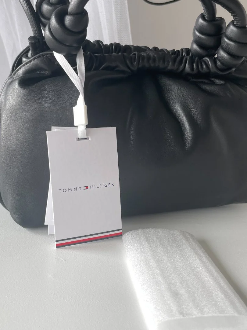 Сумка tommy hilfiger, натуральная кожа, оригинал - миниатюра 4