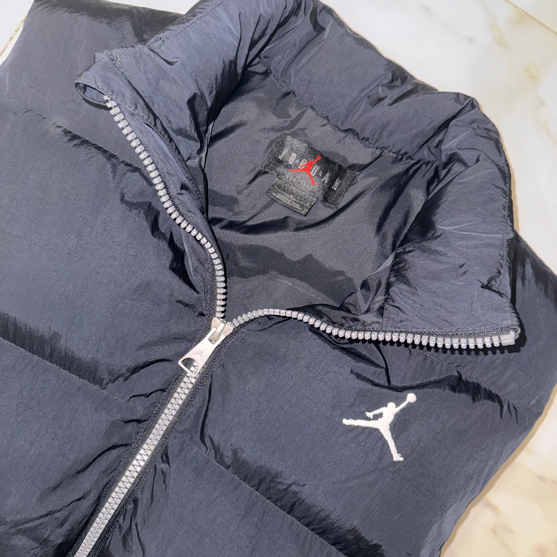 Жилетка jordan essentials черная L - миниатюра 2