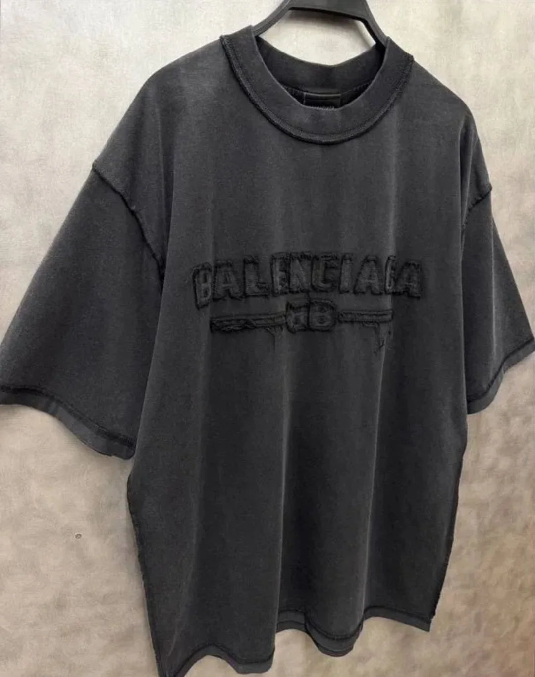 Футболка Balenciaga - миниатюра 2