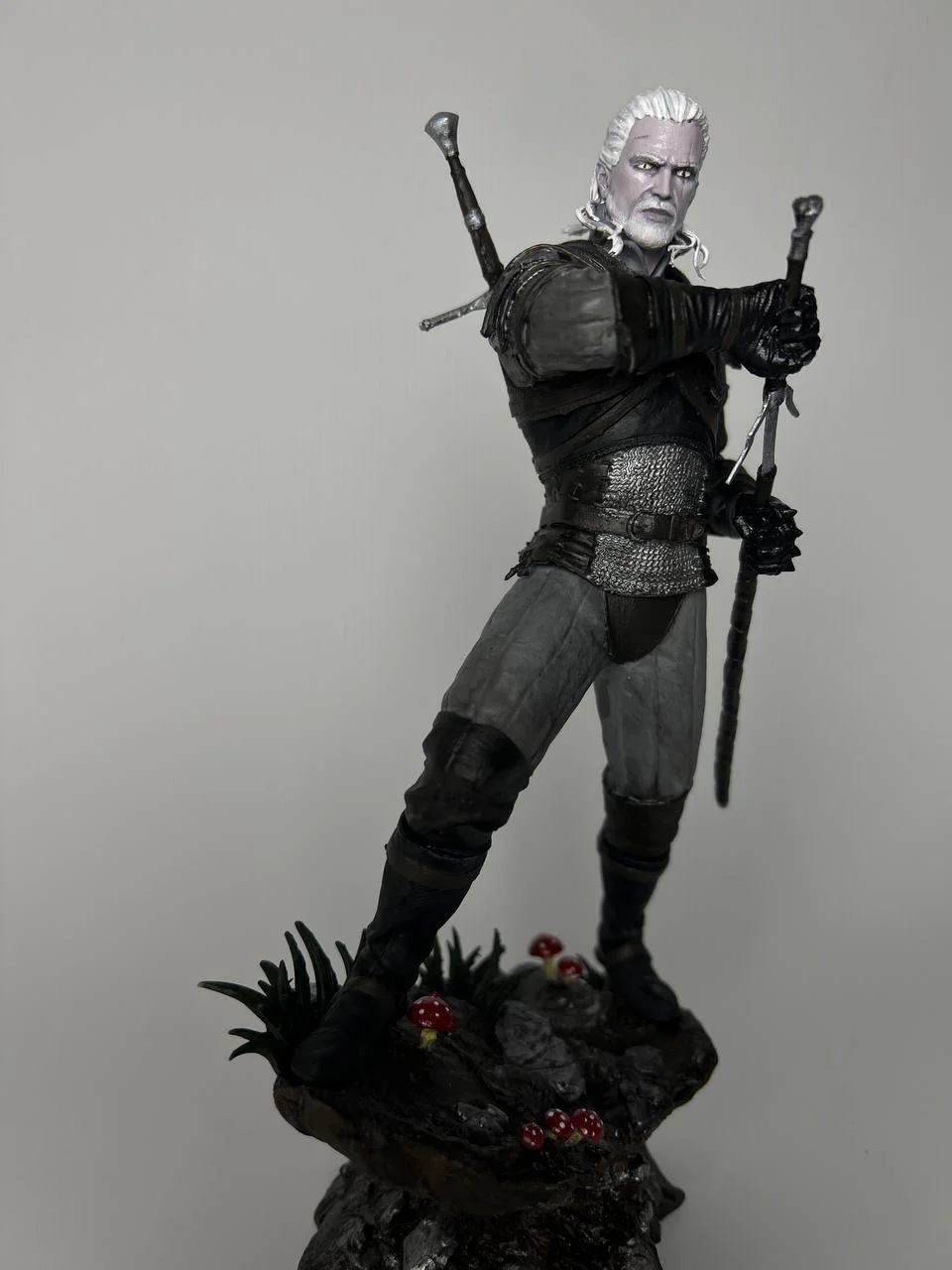 Фигура Геральд The Witcher - миниатюра 3