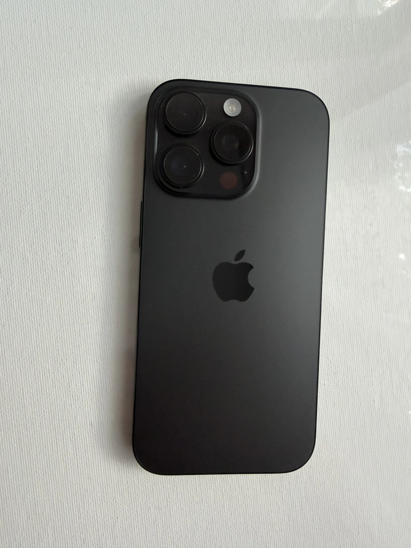 iPhone 16 pro 256 gB sim+esim черный - миниатюра 2