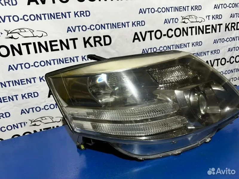 Фара правая Toyota Alphard ANH10 2AZ - миниатюра 4