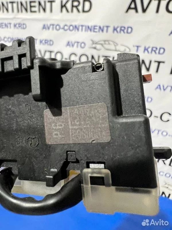Переключатель поворотов Toyota Alphard ANH10 2AZ - миниатюра 8