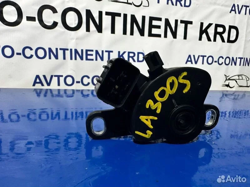 Датчик селектора АКПП Daihatsu Mira e:S LA300S KF - миниатюра 3