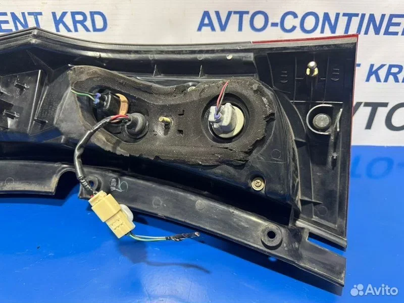 Стоп левый Mitsubishi Grandis NA4W 4G69 - миниатюра 7