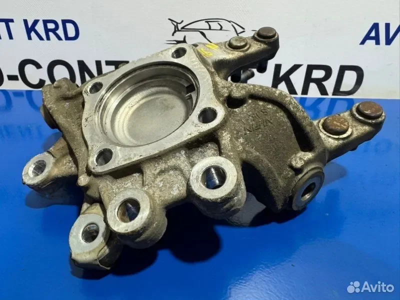 Поворотный кулак задний левый Honda Elysion RR1 - миниатюра 2