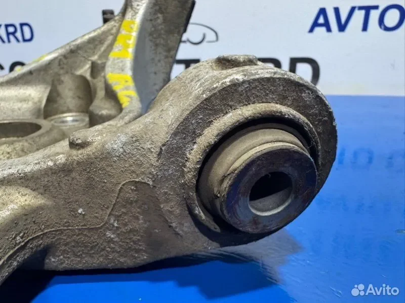 Поворотный кулак задний левый Honda Elysion RR1 - миниатюра 6