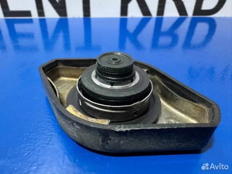 Крышка радиатора основного Honda Elysion RR1 K24A - миниатюра 5