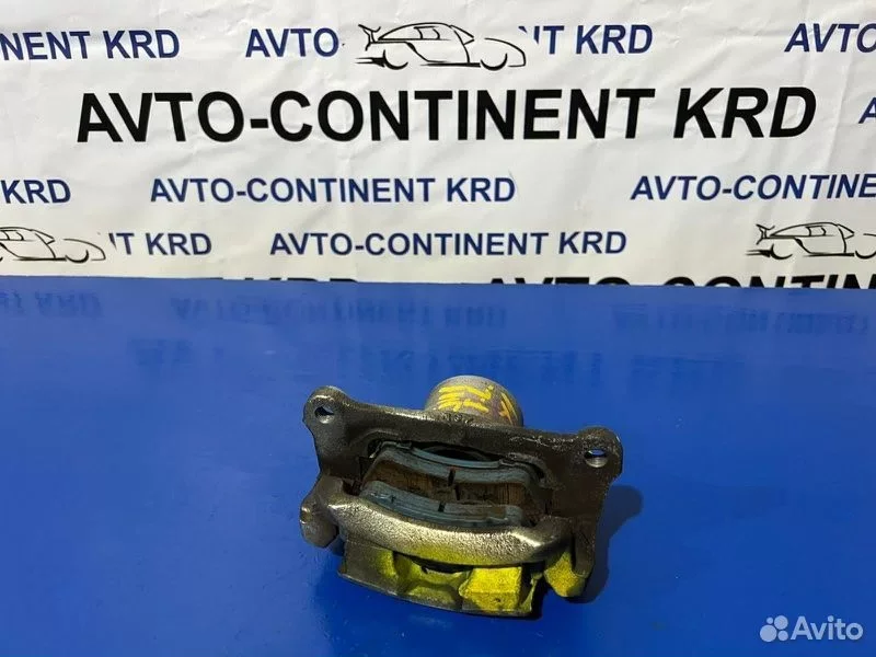 Суппорт тормозной передний левый Honda N-WGN JH1 - миниатюра 3