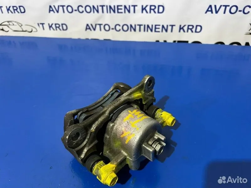 Суппорт тормозной передний левый Honda N-WGN JH1 - миниатюра 4