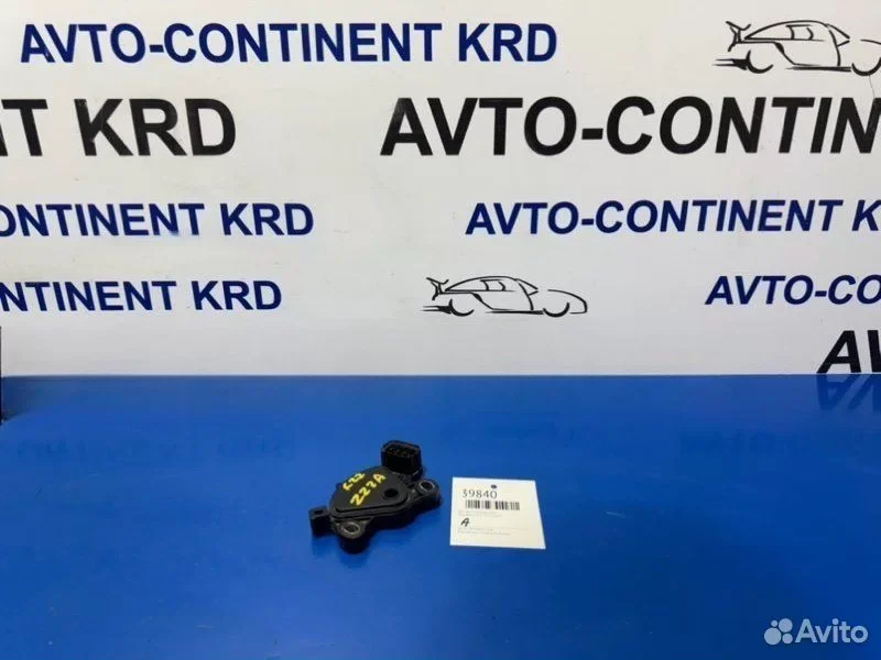 Датчик селектора АКПП Mitsubishi Colt Z22A 4A90 - изображение 1