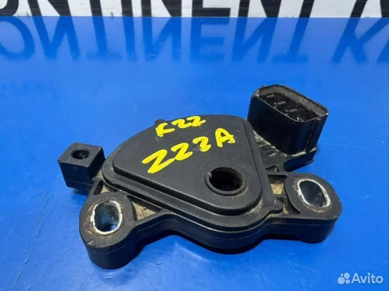 Датчик селектора АКПП Mitsubishi Colt Z22A 4A90 - миниатюра 3