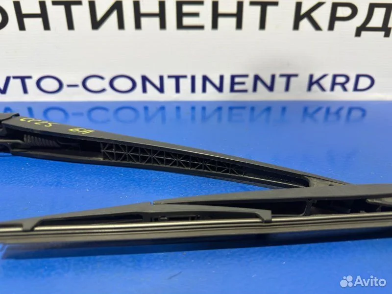 Дворник 5-й двери Nissan Serena CC25 MR20 - миниатюра 4