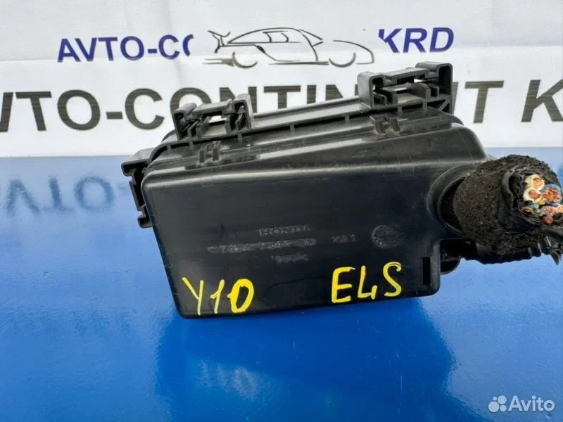 Блок предохранителей Honda Elysion RR3 J30A - миниатюра 3