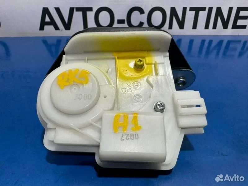 Замок багажника Honda Stepwgn RK5 R20A - миниатюра 2