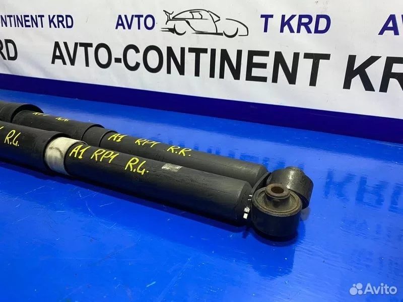Амортизатор задний Honda Stepwgn RP1 L15B - миниатюра 3