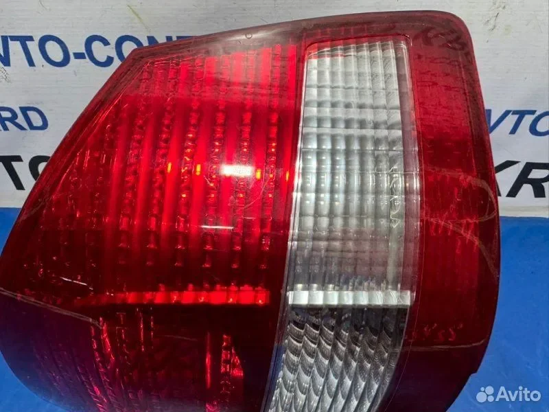 Стоп левый Toyota Alphard ANH10 2AZ - миниатюра 4