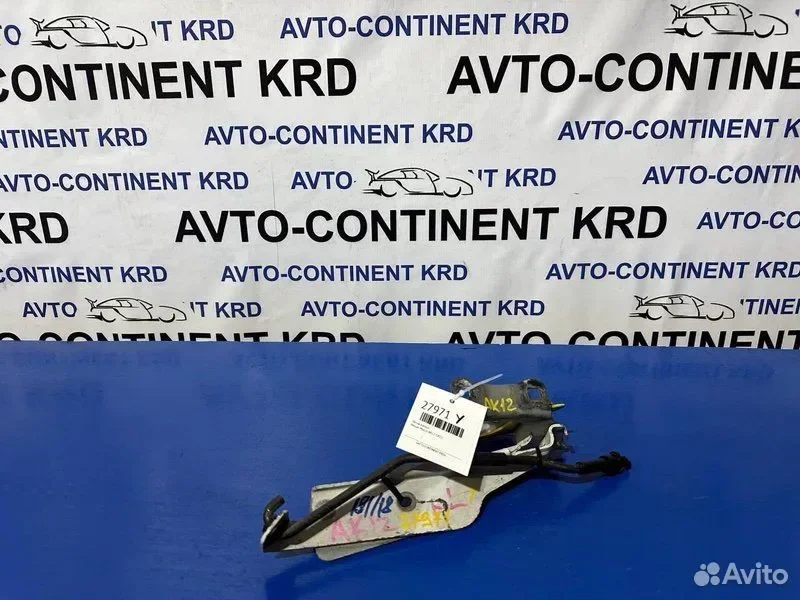 Петля капота Nissan March AK12 CR12 - миниатюра 2