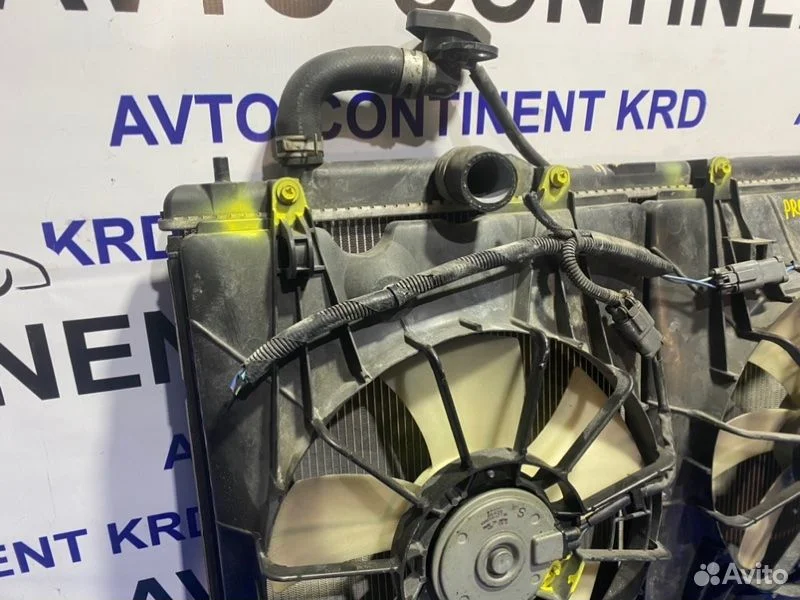 Радиатор основной Honda Elysion RR1 K24A - миниатюра 6