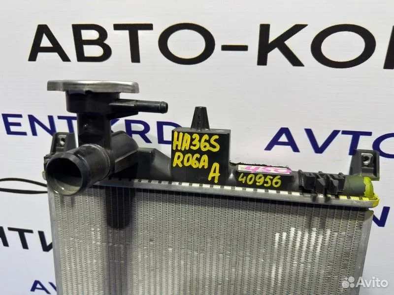Радиатор основной Suzuki Alto HA36S R06A - миниатюра 3