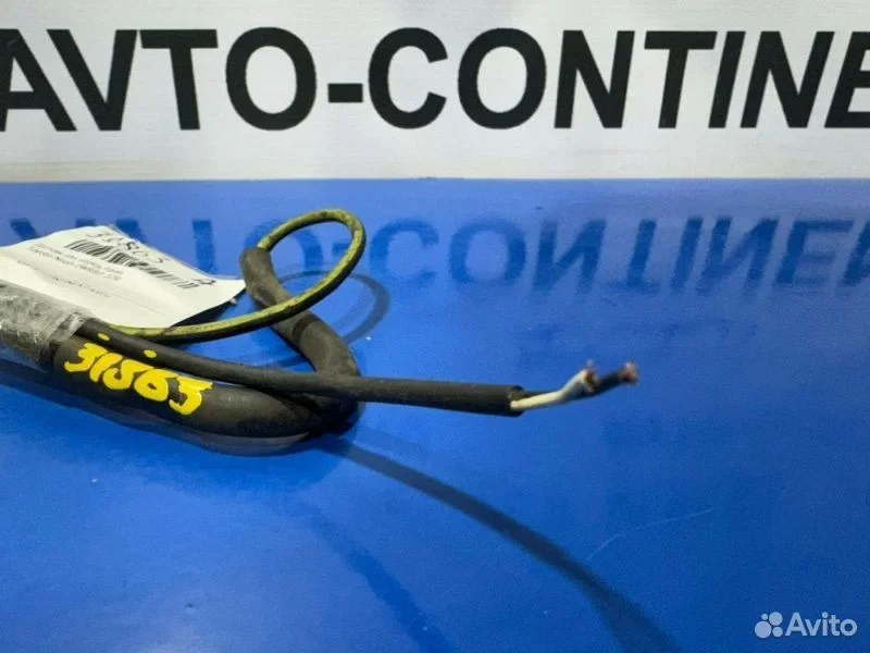 Датчик abs передний правый Toyota Noah ZWR80 2ZR - миниатюра 2