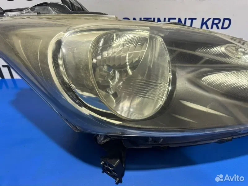 Фара правая Honda Freed GB4 L15A - миниатюра 3