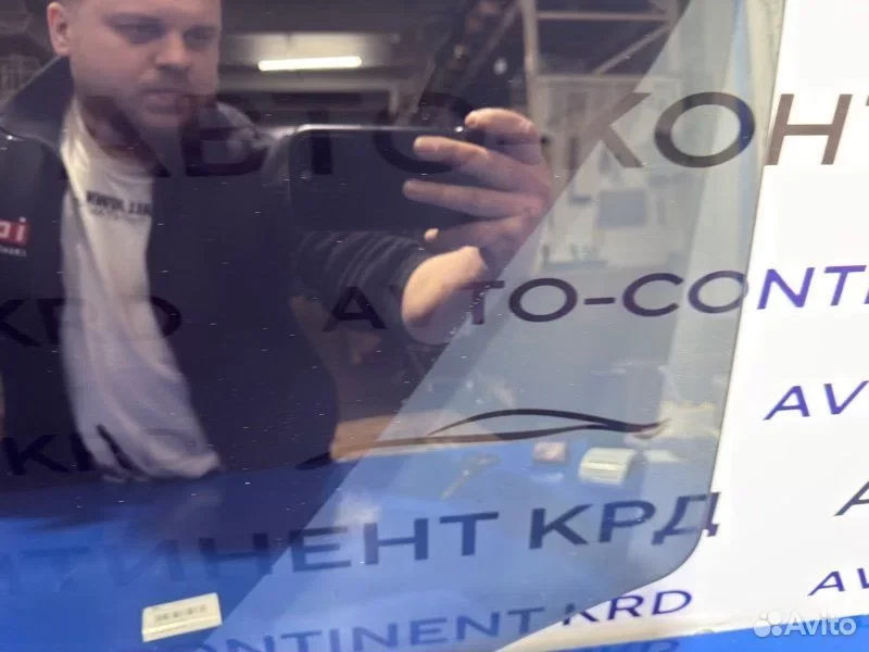 Стекло заднее правое Toyota Alphard ANH20 2AZ - миниатюра 2